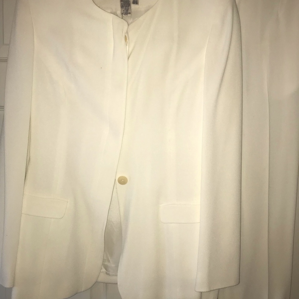 Pant suit
